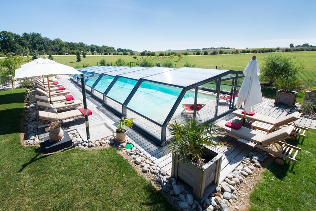 Chambres D'Hotes Domaine De Nazere Avezan Экстерьер фото
